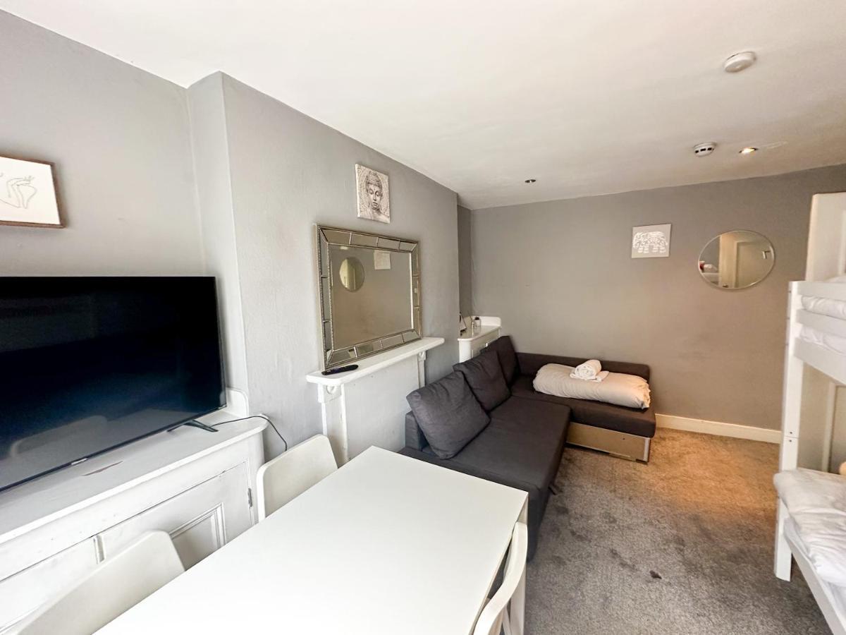 Number 27 Guesthouse Londres Extérieur photo