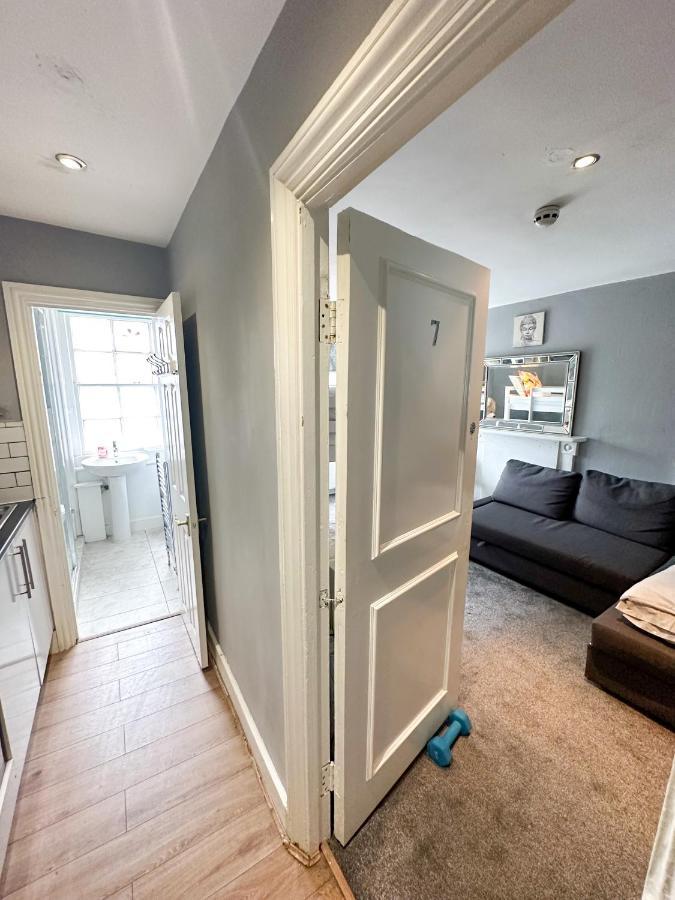 Number 27 Guesthouse Londres Extérieur photo